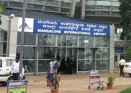 gold smuggling at mangalore airport